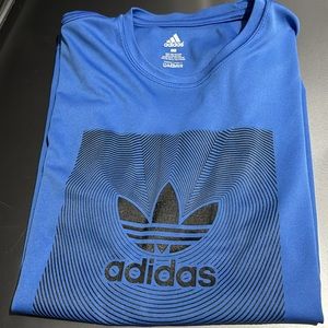 Adidas medium athletic tee. In good used condition!!!
